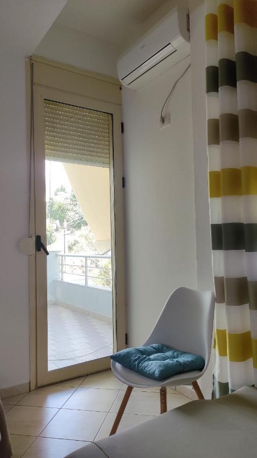 Potami Apartment - 50 Mt From The Beach Himare Exterior foto